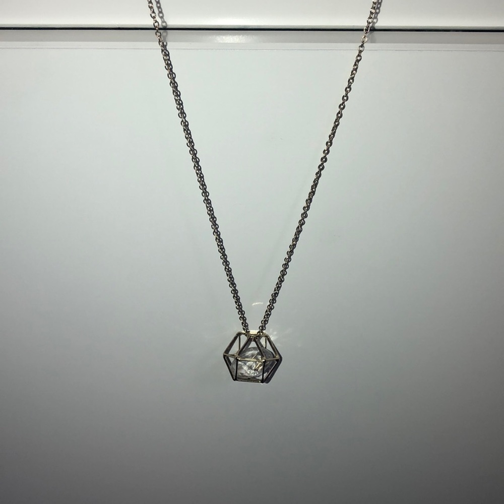 Gold necklace with diamond inside💛